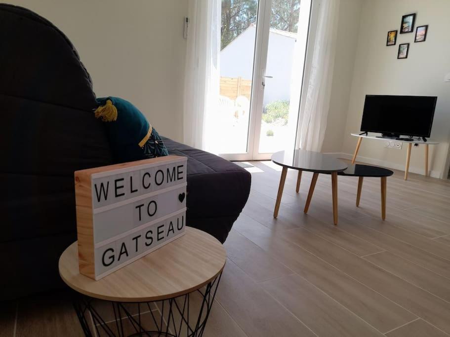 Le Logis De Gatseau Apartment Les Mathes Luaran gambar